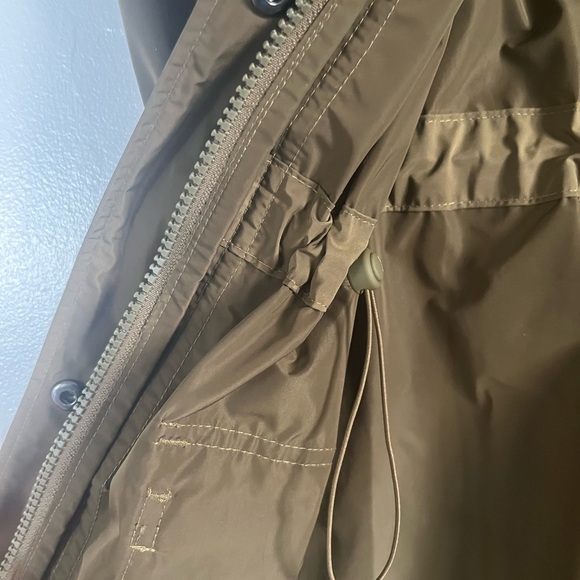 Athleta Boundless Vest, Acacia Olive, small - Picture 3 of 7